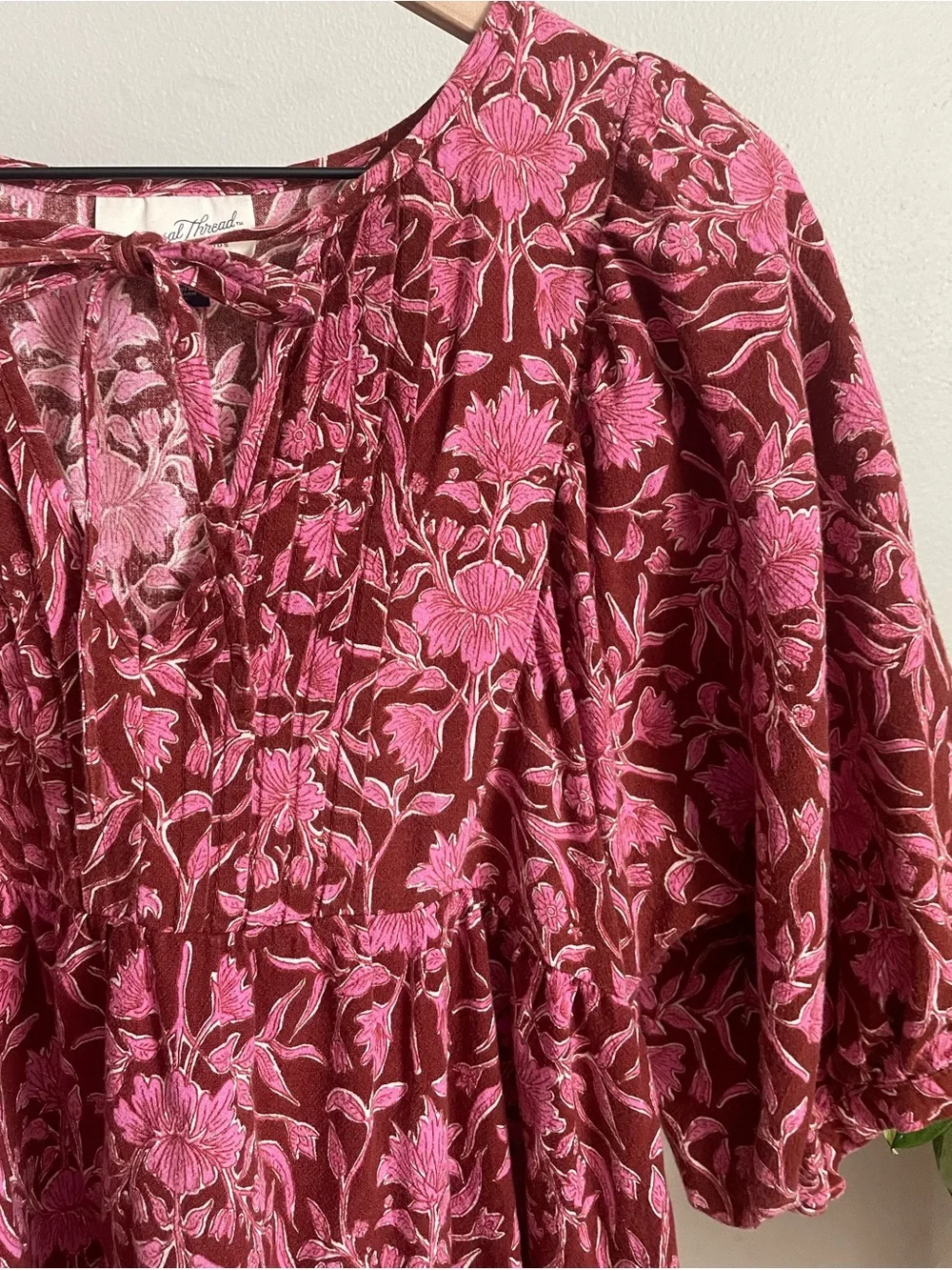 Universal Threads Raspberry Puff Sleeve Dress - Picture 2 of 3